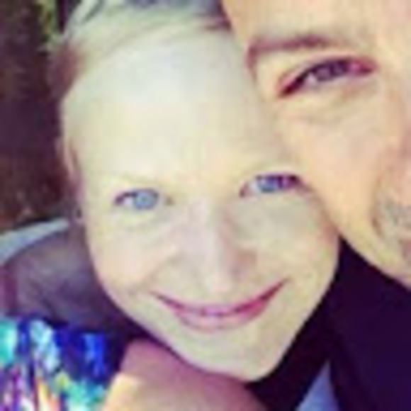 Meet your Posher, Kari - Picture 1 of 1